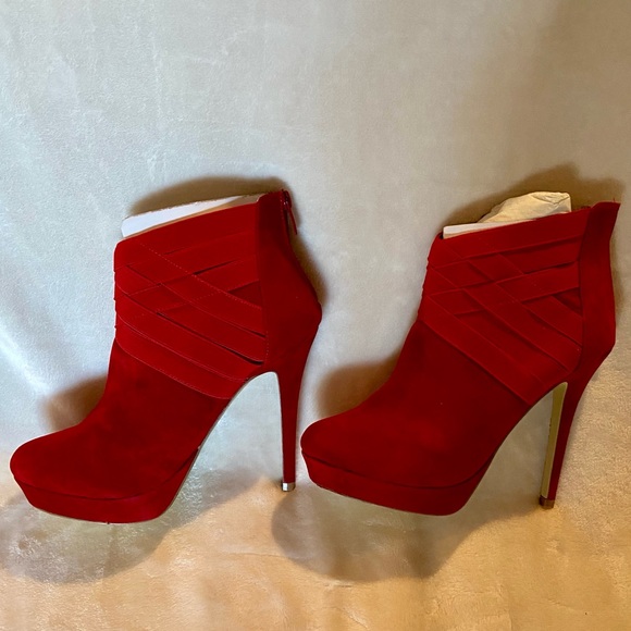 ♥️ VICTORIA’S SECRET COLIN STUART RED ANKLE BOOTS ♥️ NEW — SIZE 9 - Picture 16 of 17